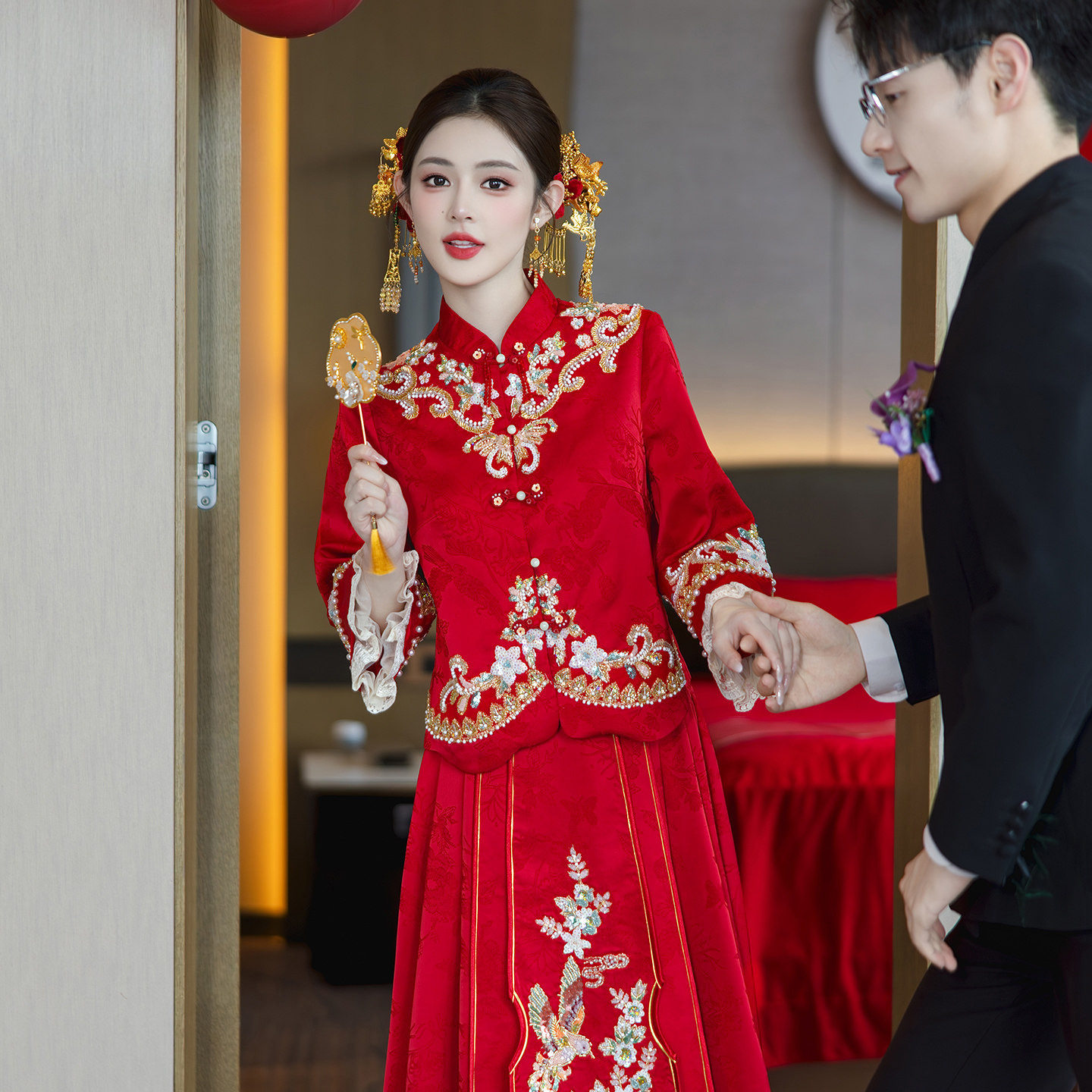 2026新款晚礼服女高端长袖宴会气质名媛高级感轻奢小众订婚敬酒服图片