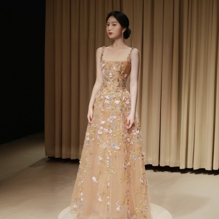 2026新款新娘结婚礼服女高级感轻奢小众敬酒服新娘结婚晨袍晚礼服