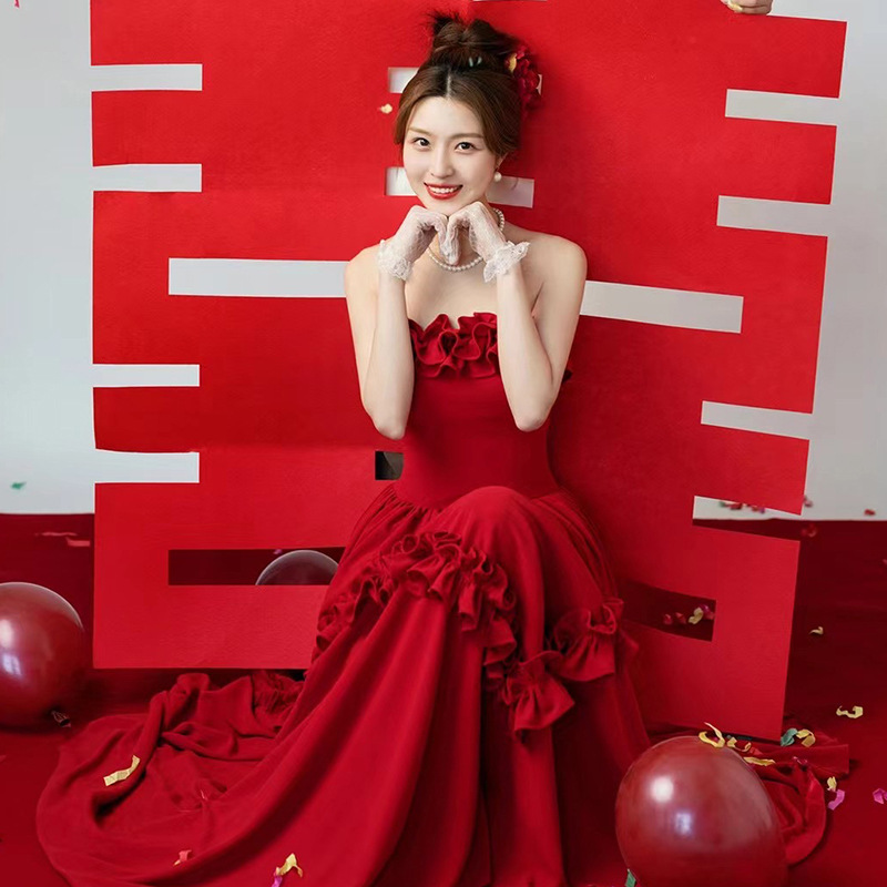 敬酒服新娘小个子2025新款高级感订婚礼服裙酒红色抹胸宴会晚礼服