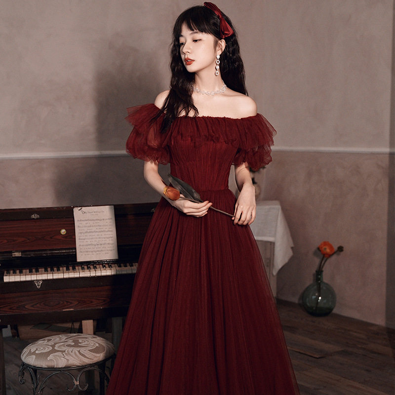 酒红色新娘敬酒服2025新款结婚礼服长款一字肩显瘦孕妇婚礼敬酒服