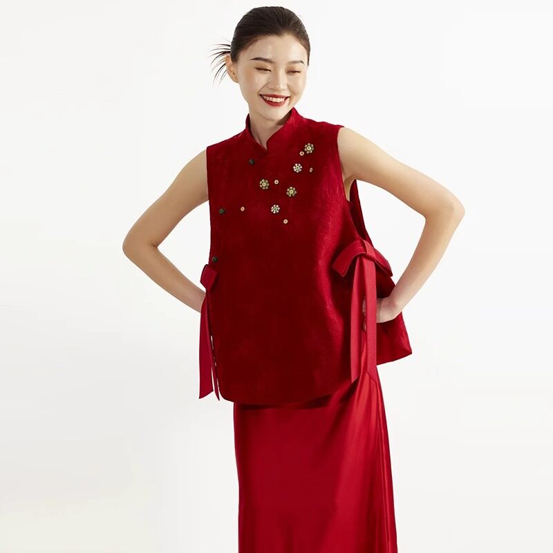 2025新款新中式敬酒服晨袍女新娘结婚订婚礼服红色缎面吊带连衣裙