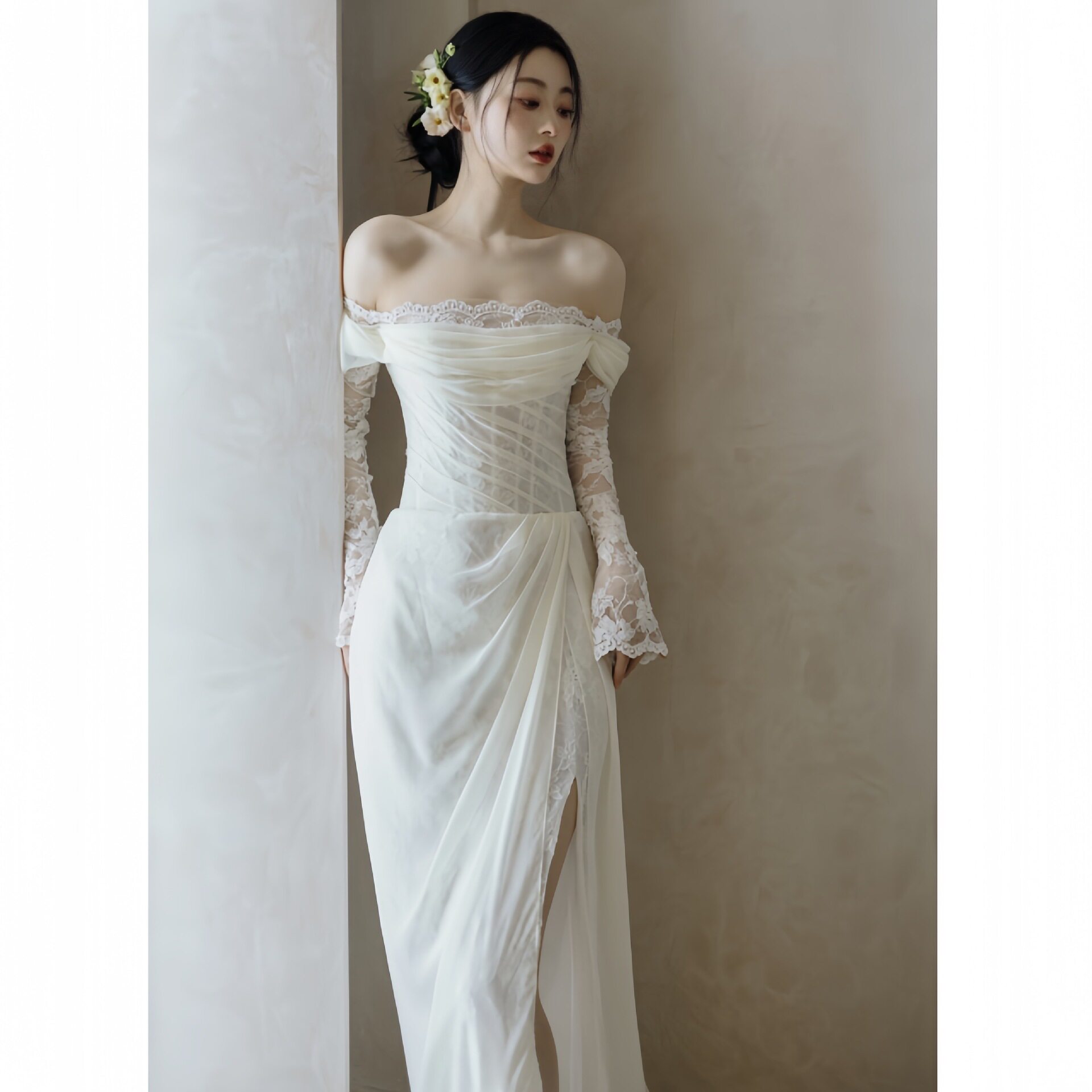 法式复古轻婚纱新娘高级感气质一字肩森系蕾丝出门迎宾纱白色礼服