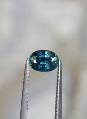 天然蓝绿色蓝宝石裸石5*7毫米全净体满火彩1.22ct拉贡色特惠包邮