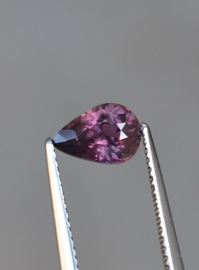 天然无烧异色蓝宝石裸石1.28克拉vvs级净度肉眼看没有紫色调包邮