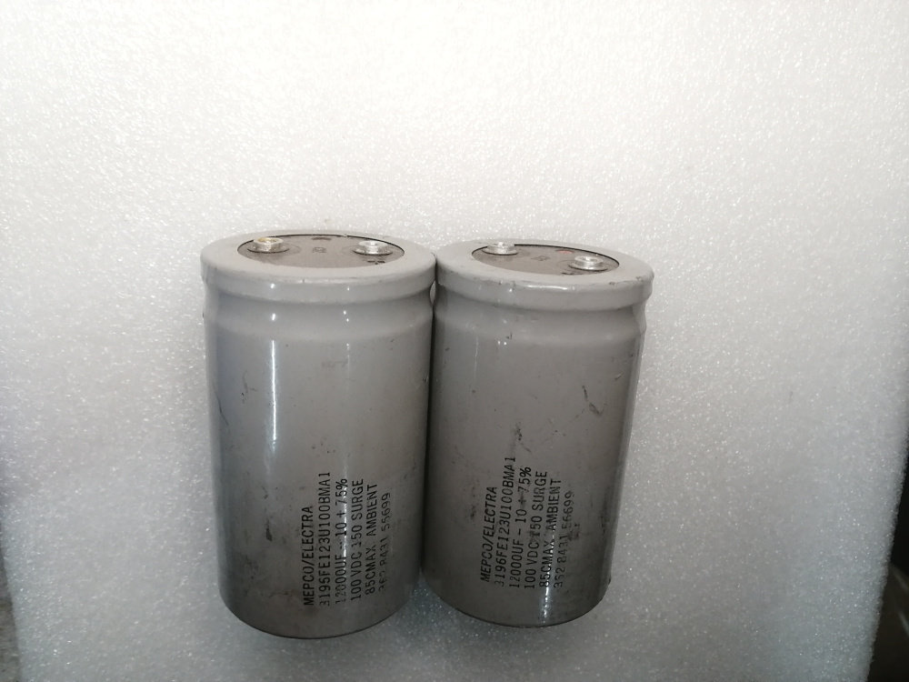 拆机 美国灰皮麦景图MEPCO 100v 12000uf 螺丝脚电容