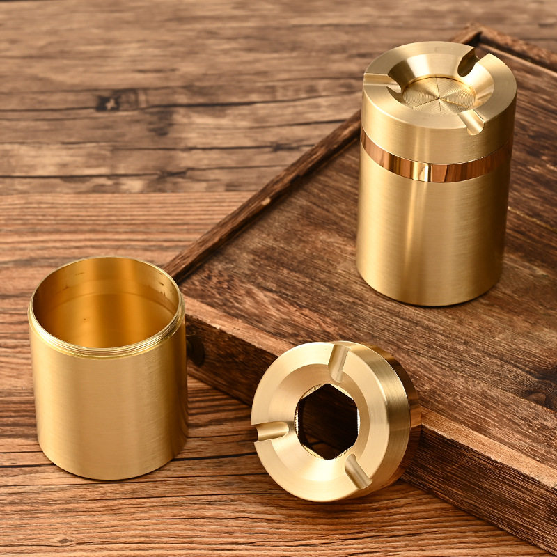 黄铜金属车载烟灰缸轻奢创意带盖六合旋转烟盒居家办公桌面防摔