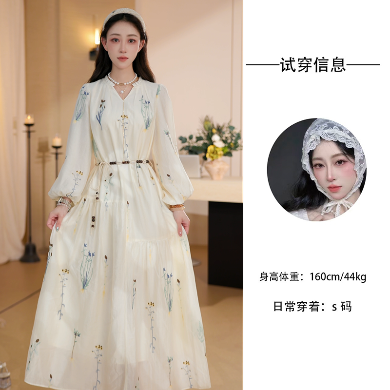奈希2026新款法式碎花春夏长袖仙女度假氛围感天丝米白色连衣裙