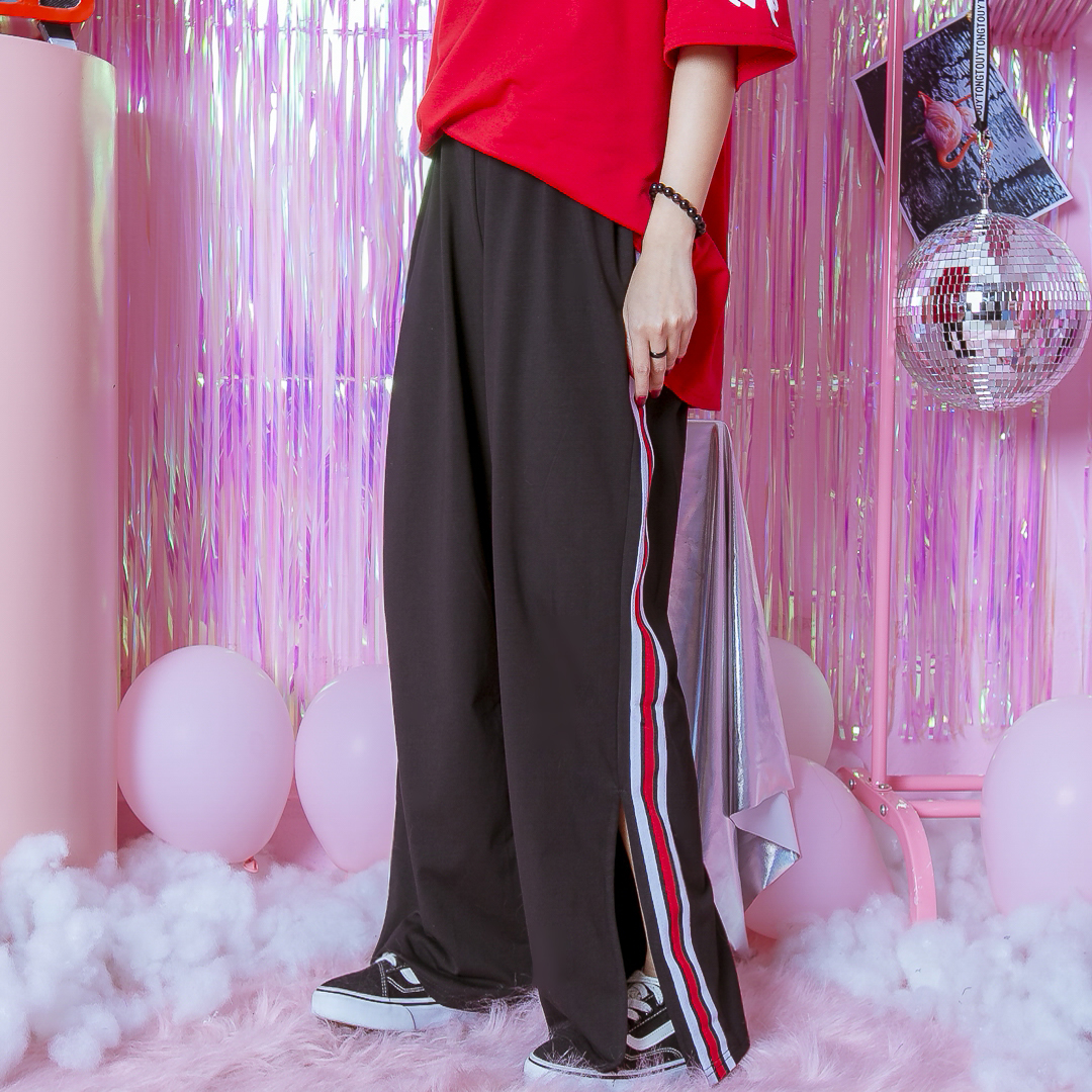 2018ÐÂÆ·½ÖÍ·ÔËÞ·ç²à±ßײɫÌõÎÆ¿ª²æchic¿ã×ÓÅ®¿íËÉBFÐÝÏÐÀ«ÍÈ¿ã