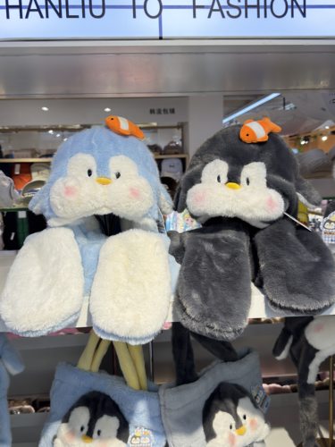 爱尚优可爱卡通企鹅三件套女冬季加绒加厚保暖萌帽子围巾手套一体