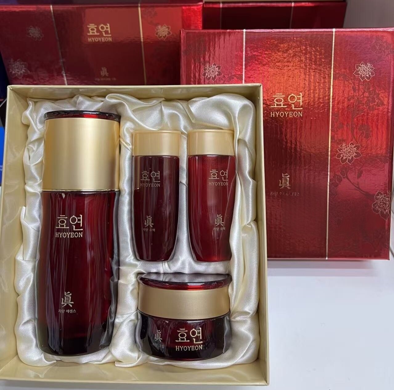 韩国水果之乡效妍系列精华+面霜+水乳中样滋润抗皱
