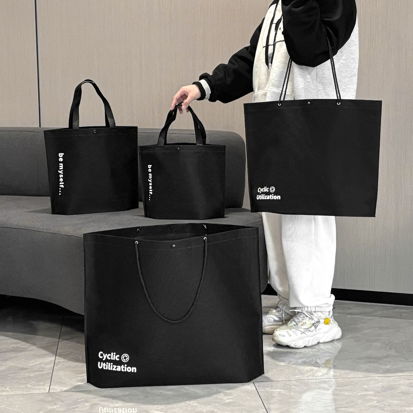 黑色暗扣无纺布手提袋定制服装店袋子定做LOGO女装衣服包装购物袋