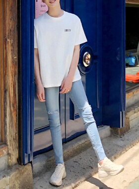 ins潮男浅蓝色破洞毛边牛仔裤男生小清新9分乞丐裤高街修身九分裤