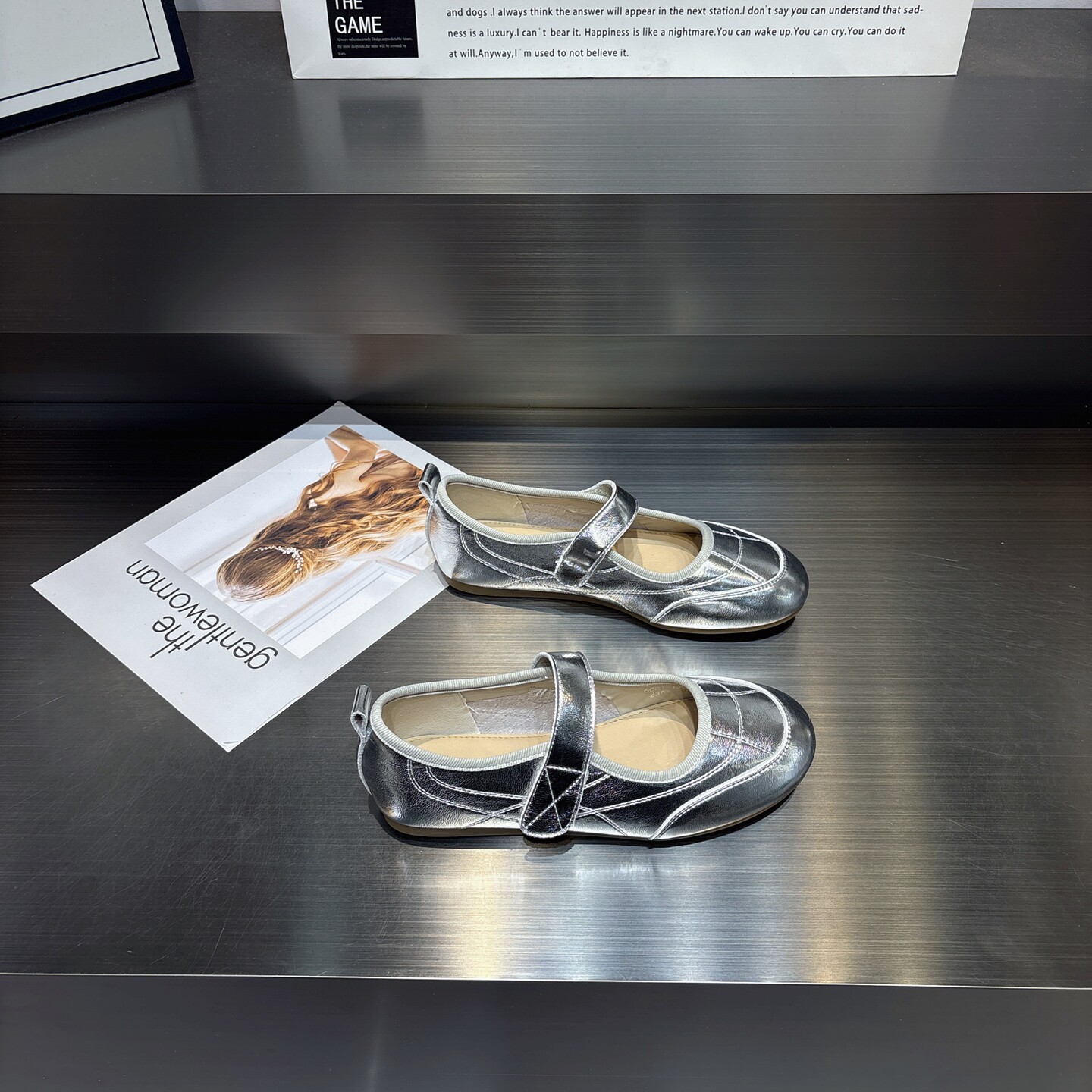 魔术贴银色浅口玛丽珍鞋单鞋女2026春季新款百搭舒适软底芭蕾鞋女