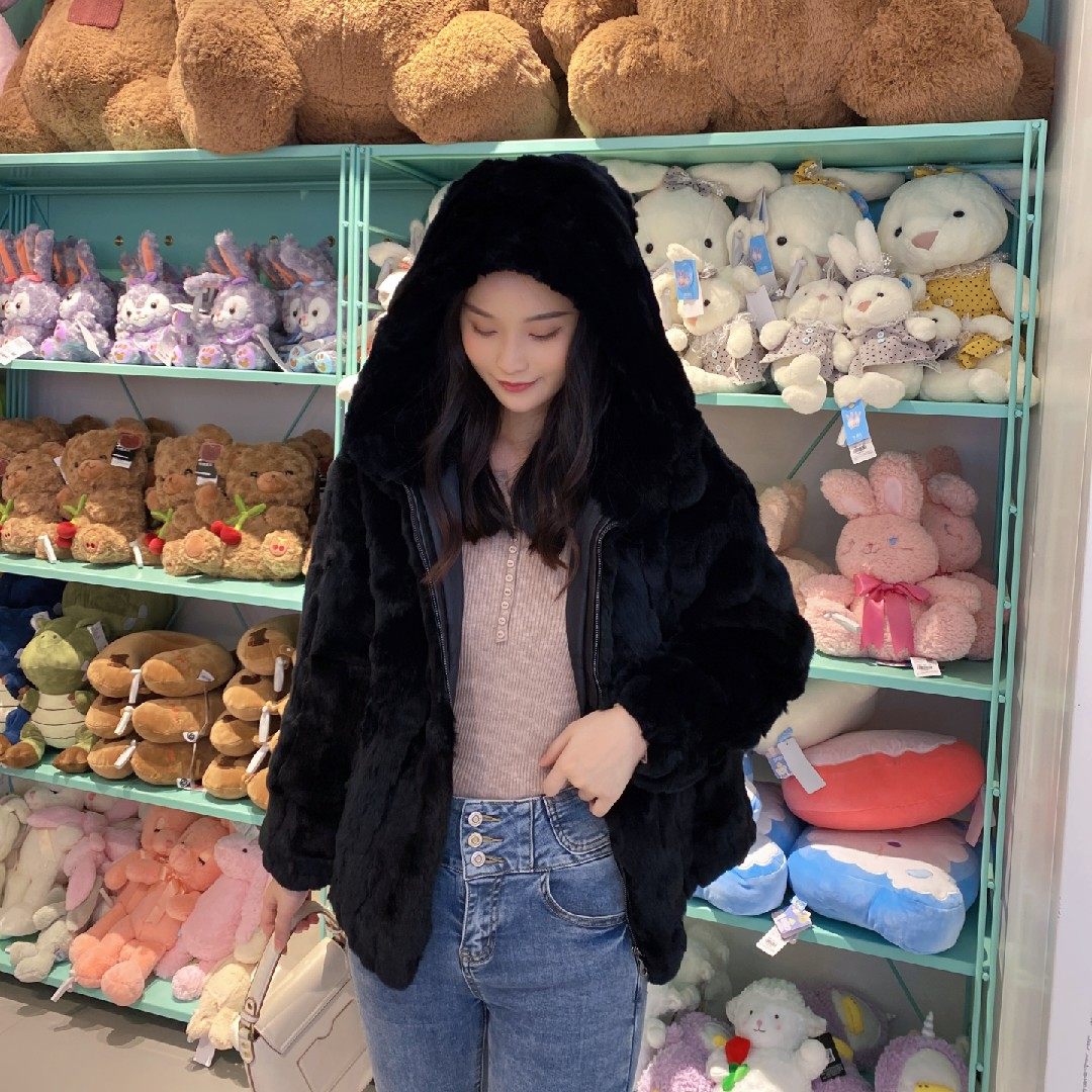 裘琳蔓宽松版真獭兔毛女连帽皮草