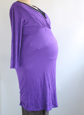 YT131长袖前V领哺乳家居服上衣喂奶睡裙莫代尔孕妇睡裙W313