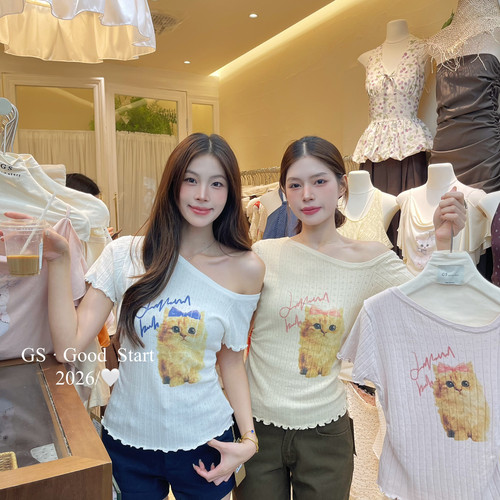 GS夏上新韩系甜美小猫印花斜肩一字领薄款短袖针织小衫T恤女上衣
