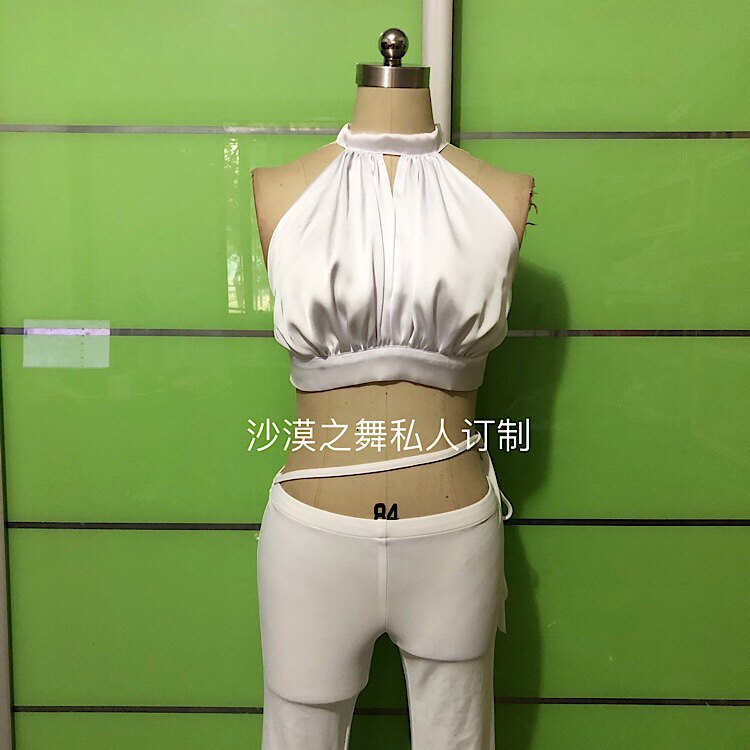 李晶晶同款小上衣背心微喇叭裤白色肚皮舞练习服练功服套装订制