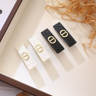 时尚猪鼻子cd发夹2025新款高级感精致夹子一字夹鸭嘴夹发卡发饰