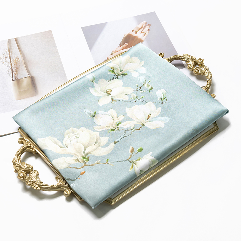 丝巾大方巾女真丝披肩2025新款桑蚕丝围巾送妈妈生日礼物