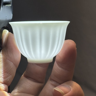 潮州功夫茶小白薄胎小茶杯凤凰单枞专用蛋壳杯透明轻盈白玉令茶杯