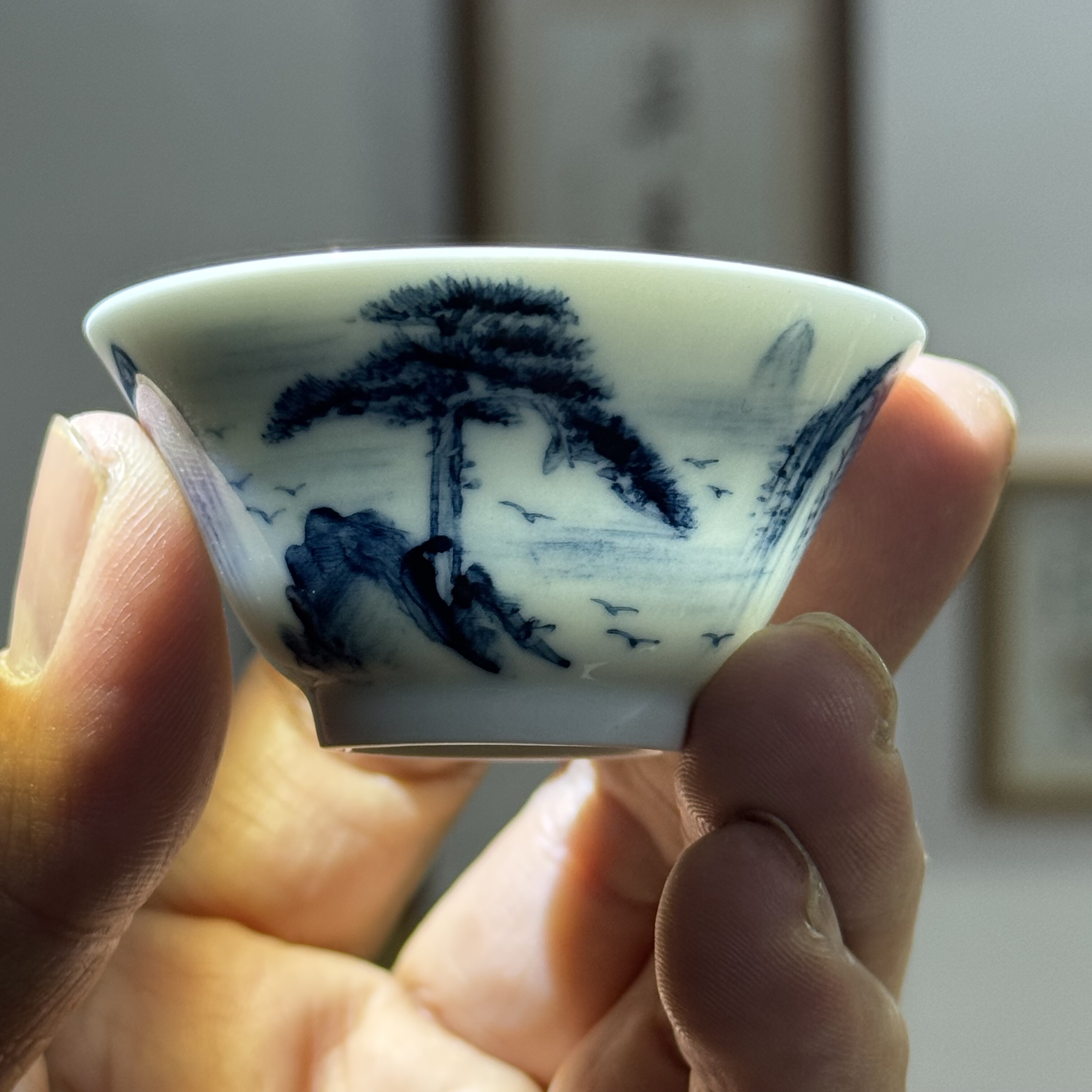 景徳镇80年代画青纯手绘苏麻离青瓷釉豆青若深珍藏釉下彩功夫茶杯