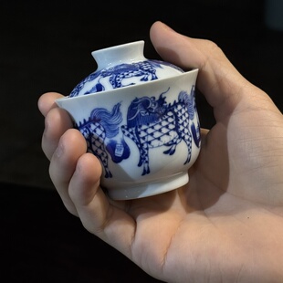 景徳镇三宝瓷谷纯手工手绘若深珍藏十一麒麟内外绘釉下彩青花盖碗