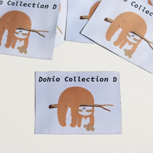 小树懒插画风格 辅料商标源头工厂现货 高端领标设计织唛布标服装