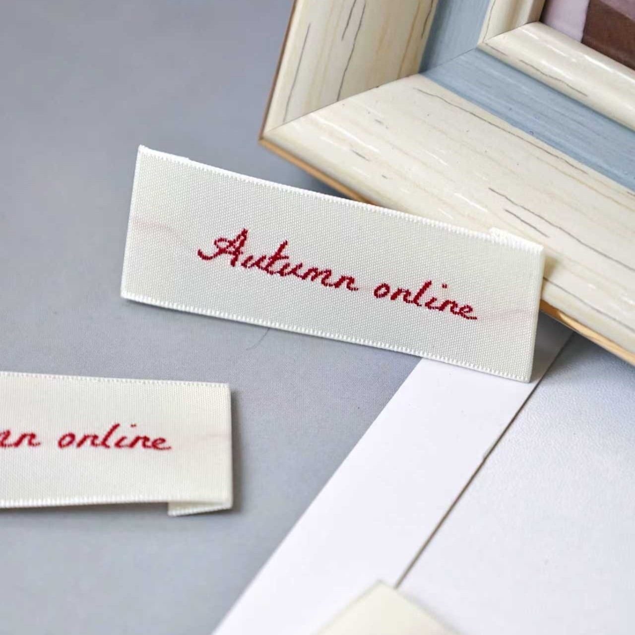 木锁机布标织唛极简风格领标洗标服装辅料织标商标辅料工厂现货