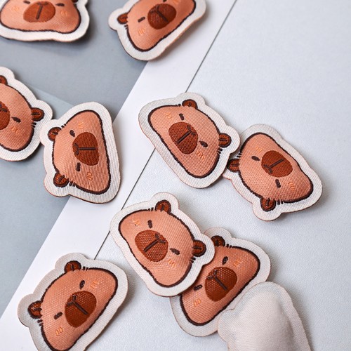 卡皮巴拉充棉标商标布标织唛服装辅料订制定制手工发夹配饰现货