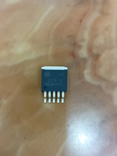 全新原装 LM2576D2T-15G LM2576D2T 2576-15 TO-263 降升压型电源