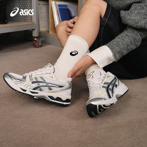 亚瑟士男女缓震运动复古休闲鞋