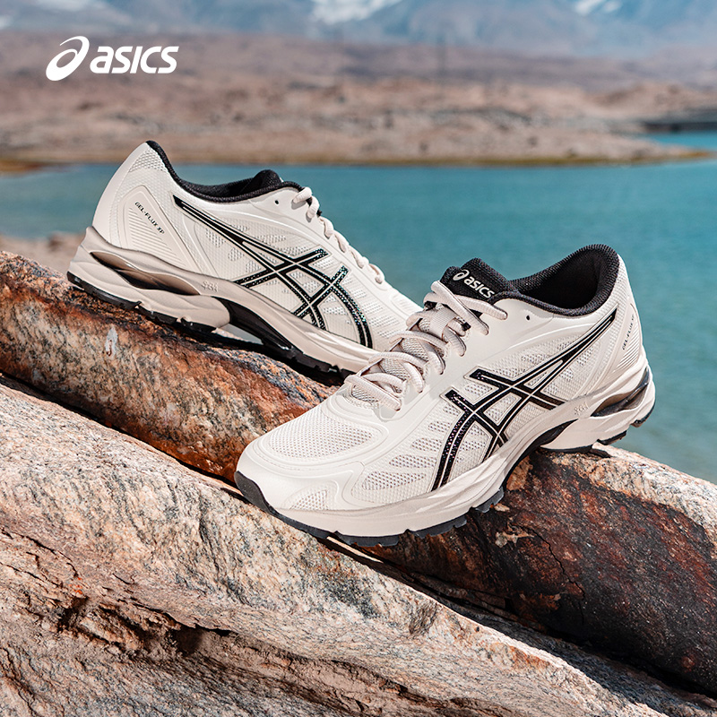 亚瑟士女子缓震透气跑步鞋