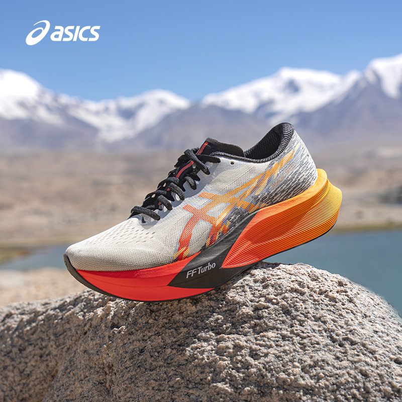 亚瑟士男子碳板竞速跑步鞋