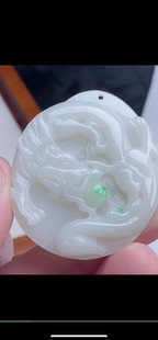 49.5-42.9-11.2mm,水润  飘绿巧雕龙牌吊坠天然翡翠A货aaa6731一