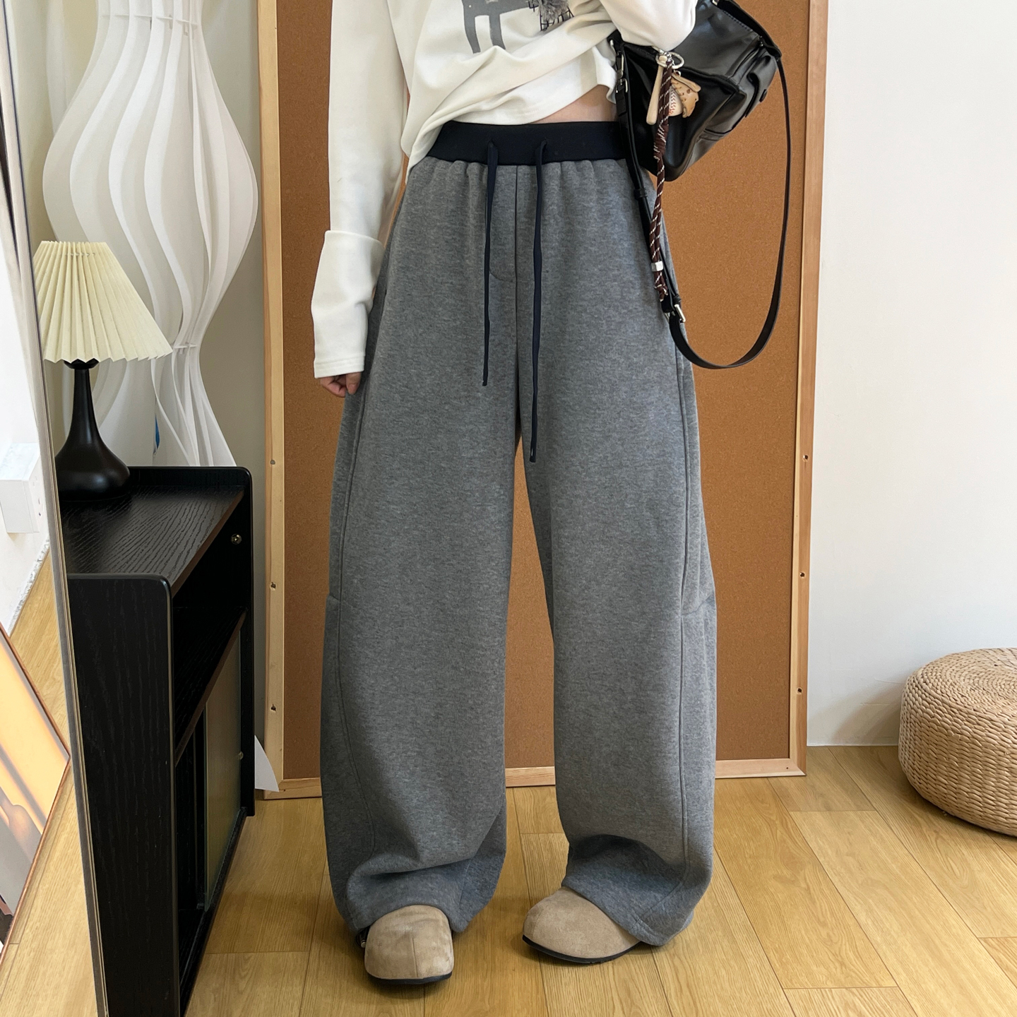 加绒运动卫裤女冬季休闲百搭高腰撞色加厚保暖直筒束脚两穿弯刀裤