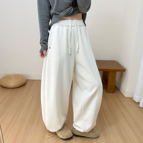 韩系百搭字母刺绣休闲裤女2026秋季新款高腰阔腿束脚两穿弯刀卫裤