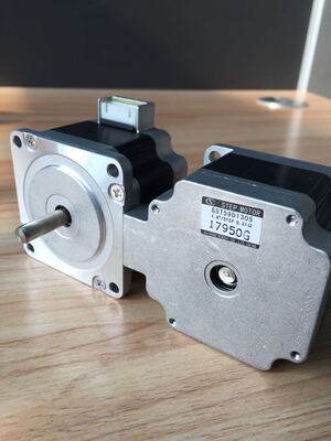 信浓57步进电机单轴：SST59D1305机身长42mm电流3A，轴径6mm新品