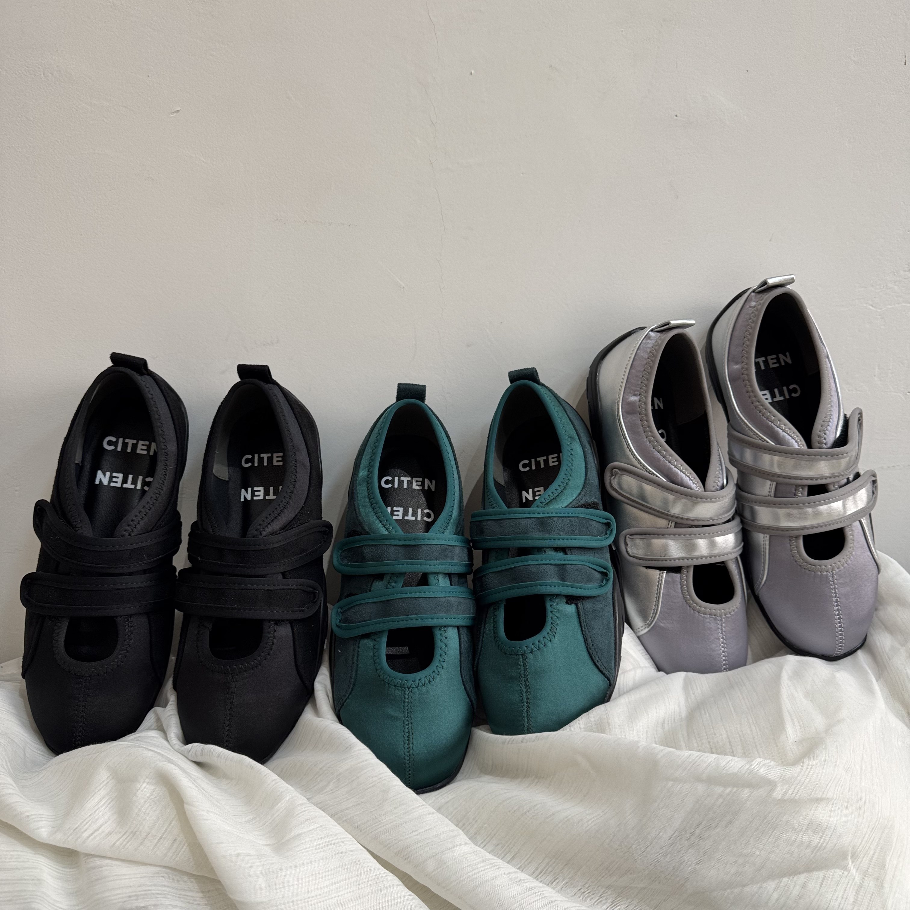 糖系休闲鞋！日系新品复古运动风缎面魔术贴跑鞋一脚蹬防滑防磨脚,女鞋,德训鞋,淘宝优惠券,粉丝福利购,淘宝优惠卷