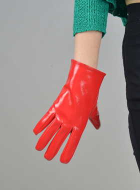 演出漆皮手套进口 亮红色黑色镜面亮皮短款仿真皮性感演出cos21cm