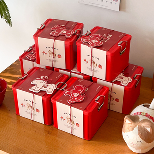 新款2026马年包装盒新年马口铁铁盒空盒子烘焙曲奇饼干糖果盒定制