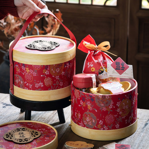 2026新年包装盒马年礼盒年货抱抱桶烘焙饼干糖果盒春节新款伴手礼