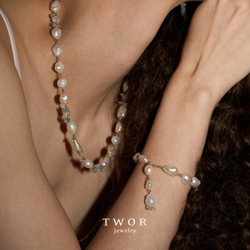 TWOR巴洛克珍珠摩根石女项链