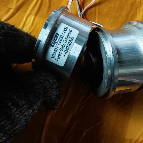 议价V23401-T2202-C309旋转变压器tyco编码器西
