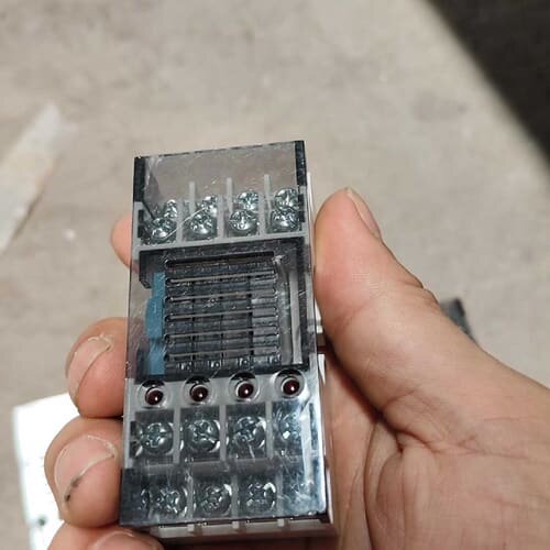 议价QITAI QMY420两个，继电器8个一个40元，具体看