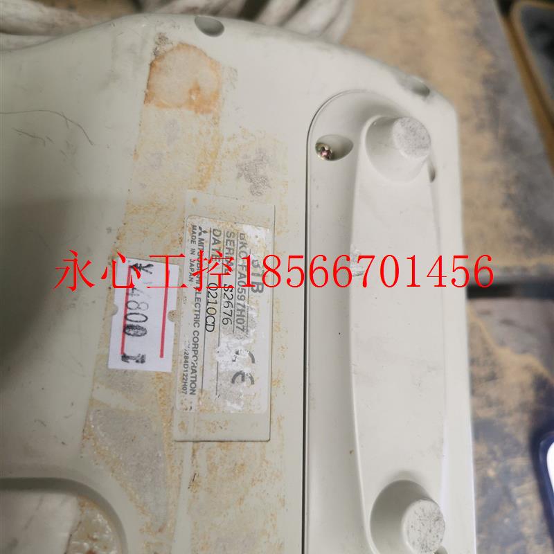 议价三菱R28TB机器人手操器BKO-FA0597H07现货￥