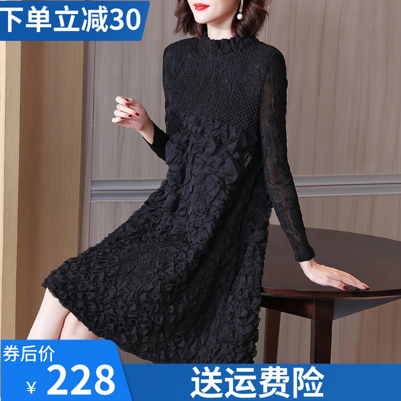 台湾贵夫人高端气质显瘦打底裙妈妈时尚百搭重工褶皱刺绣连衣裙秋