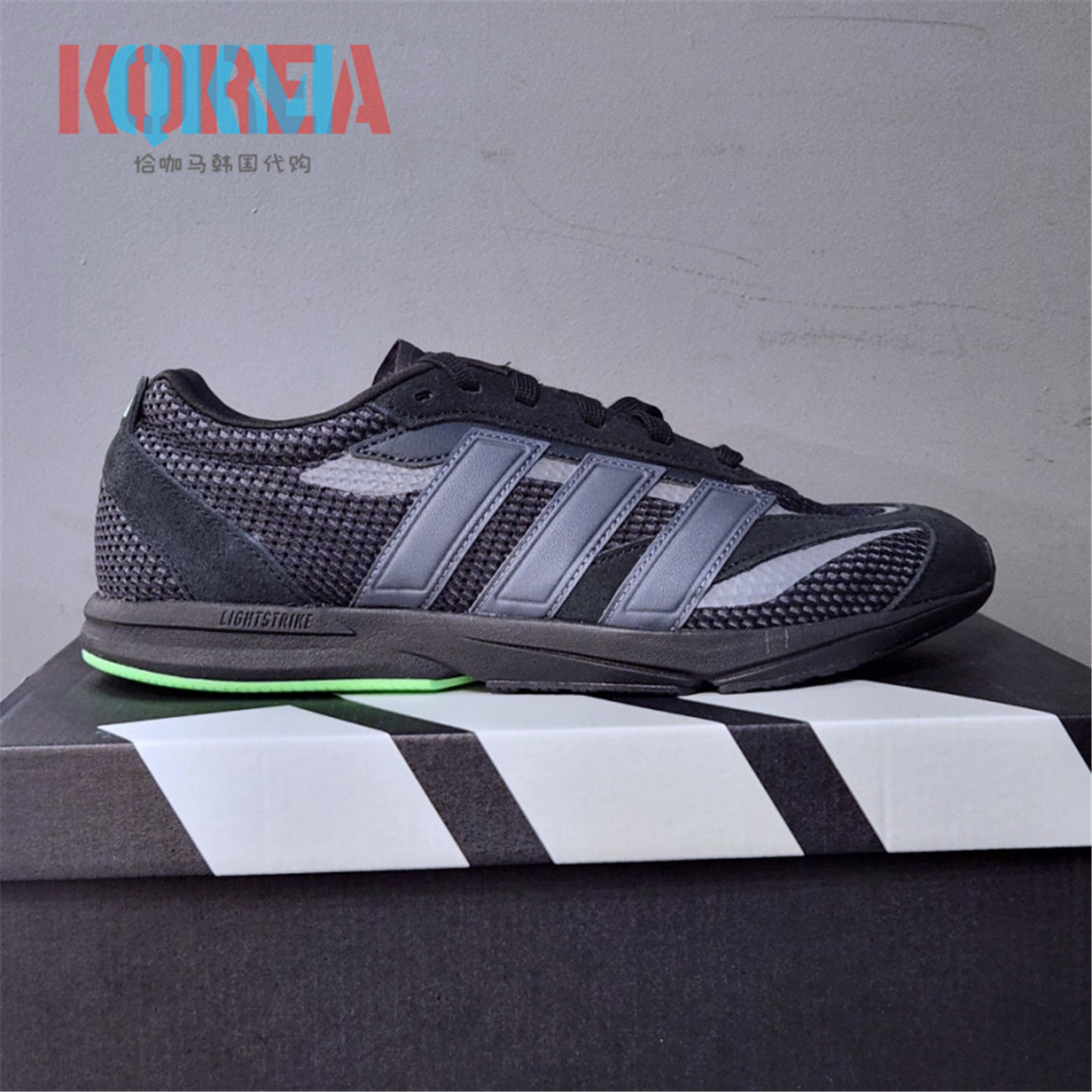Adidas阿迪达斯Lightblaze LP男子复古休闲运动流光跑步鞋 JQ1231