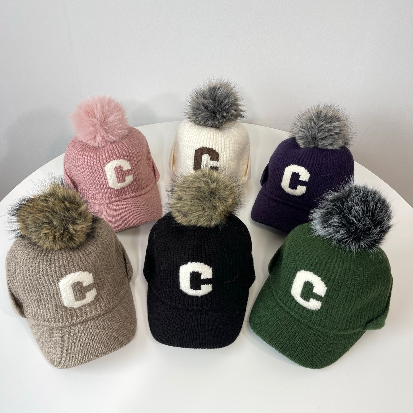 2025韩国东大门代购ins风复古含羊毛字母C针织帽鸭舌帽护耳帽百搭