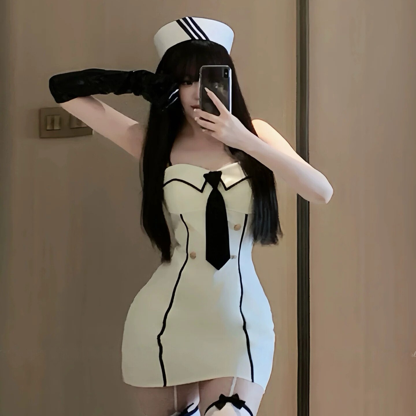 性感纯欲白色抹胸包臀裙修身漆皮裙子辣妹穿搭套装万圣节cos女装
