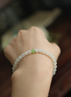 天然和田玉点墨青花圆珠单圈手串